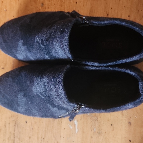 Soul Naturalizer Sneakers Womens size 8W Turner slip on faux fur camo Winter - Picture 6 of 9